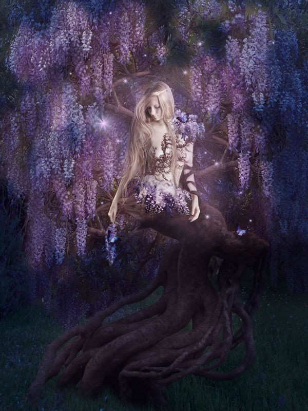 Babette, Wisteria (Magie, Frau, Baum, Blauregen, Glyzinie, Baumwurzeln, knorrig, verwachsen, Wald, mystisch, Fantasy, Märchen, Traumwelt, Jugendzimmer, Schlafzimmer, Wohnzimmer, Treppenhaus, Wunschgröße, Digitalkunst, violett)