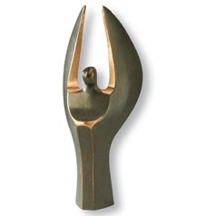 Luise Kött-Gärtner, Engel, 15cm (Engel, himmlisches Wesen, Skulptur, Figur, Bronze, reduziert, Eleganz, Schlafzimmer, Wohnzimmer)