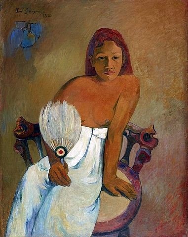Paul Gauguin, Mädchen mit Fächer. 1902 (Gauguin,Paul,1848-1903,Essen,Museum Folkwang,20. Jahrhundert,Portrait,Paul Gauguin,sitzen,Sitzende,Mädchen,Fächer,Halbakt,Federfächer,Spätwerk,weiß,Hautfarbe)