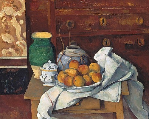 Paul Cézanne, Stilleben. Um 1885 (Stillleben, Obst, Früchte, Äpfel, Krüge, Tischtuch, Tisch, Teller, Kommode, Wunschgröße, Klassiker, Impressionismus, Wunschgröße, Wohnzimmer, Esszimmer,)