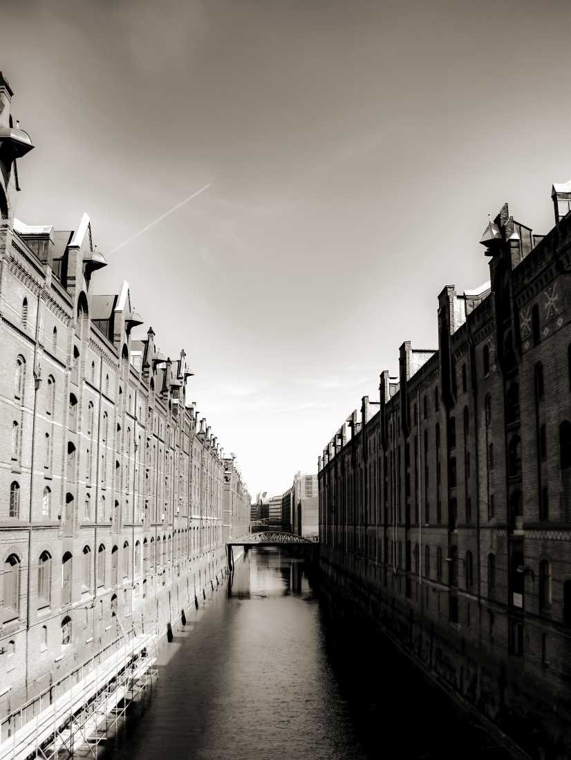 Konfiguration benutzen (Hafenstadt, Hamburg, Speicherstadt, Kanal, Brücke, Nostalgie, maritim, Wunschgröße, Fotografie, Wohnzimmer, Treppenhaus, sepia)