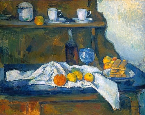 Paul Cézanne, Das Büfet. 1873/77 (Stillleben, Kommode,   Tassen, Kaffeetassen, Weinflasche, Weinglas, Biskuit,  Obst, Früchte, Tischtuch,  Wunschgröße, Klassiker, Impressionismus, Wunschgröße, Wohnzimmer, Esszimmer)