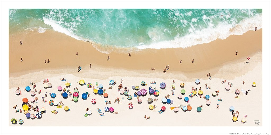 Philip Plisson, Copacabana - Rio de Janeiro - Brésil (Sand, Strand, Urlaub, Meer, Meeresbrise, Sommer, Brasilien, Traumstrand, Vogelperspektive, Luftbild Fotografie, Badezimmer, Treppenhaus, bunt)