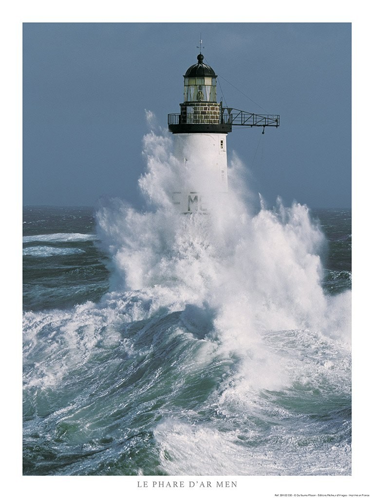 Guillaume Plisson, Le phare d'Ar-Men - Bretagne (Leuchtturm, Meer, Seegang, Wellen, Gischt, Wasserkraft, Frankreich, Bretagne, Atlantik, Meeresbrise, Treppenhaus, Badezimmer, Wohnzimmer, Fotokunst, bunt)