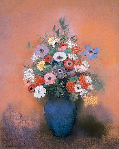 Odilon Redon, Anemonen und Flieder in einer blauen vase (Anémones et lilas dans un vase bleu). Nach 1912 (Postimpressionismus, Stillleben, Blumenvase, Blüten, Blumen, floral, klassische Moderne, Malerei, Wohnzimmer, Esszimmer, Treppenhaus, Wunschgröße, bunt)