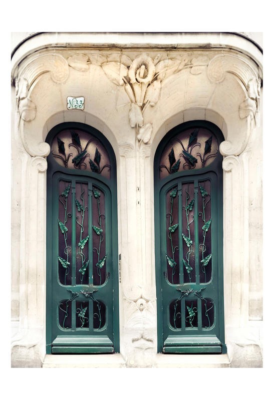 Tracey Telik, NO. 33 (Fenster, Fensterflügel, floral, Schmiedeeisen, Jugendstil, Mauerwerk, Verzierungen, Fotokunst, Wunschgröße, Wohnzimmer)