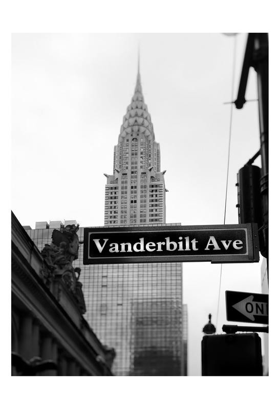 Tracey Telik, VANDERBILT (New York, Hochhaus, Wolkenkratzer, Chrysler Building, Architektur, Straßenschild, Wunschgröße, Wohnzimmer, Fotokunst, schwarz/weiß)