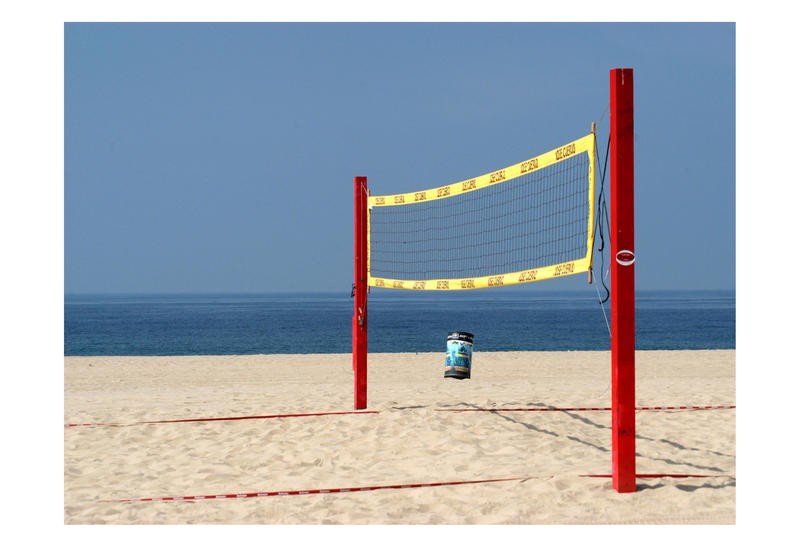 F+S Parker, CALIFORNIA DREAM III (Meer, Meeresbrise, Horizont, Strand, maritim, Beachvolleyball, Netz, Einsamkeit,  Fotografie, Wunschgröße, Wohnzimmer, Treppenhaus, bunt)