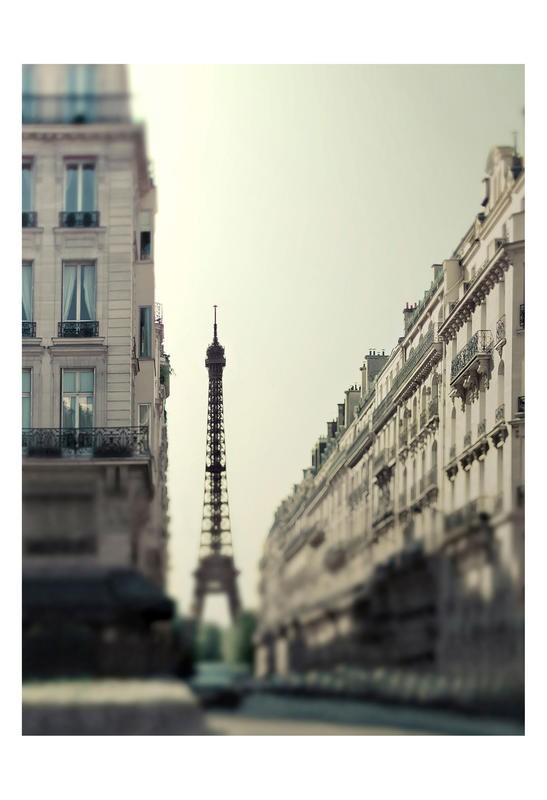 Tracey Telik, IN THE CITY (Städte, Metropole, Paris, Eiffelturm, Wahrzeichen, Straßenflucht, Architektur, Wohnzimmer, Fotokunst,)