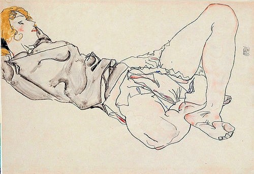 Egon Schiele, Liegende Frau mit blondem Haar. 1912 (Expressionismus, Aquarell, weiblich, erotisch, aufreizend, lasziv, Unterwäsche, Schlafzimmer, Wohnzimmer, Wunschgröße, bunt)