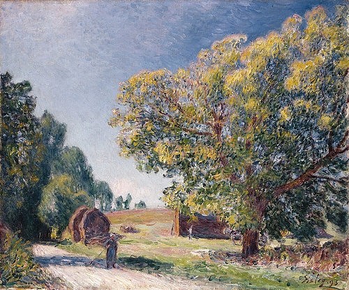 Alfred Sisley, Eine Lichtung in der Nähe eines Waldes (Autour de la forêt, une clairière). 1895 (Landschaft, Landschaftsmalerei, Sommer, Heu, Ernte, Waldrand, Frankreich, Idylle, Wohnzimmer, Treppenhaus, Impressionismus, Klassische Moderne, Malerei, Wunschgröße, bunt)