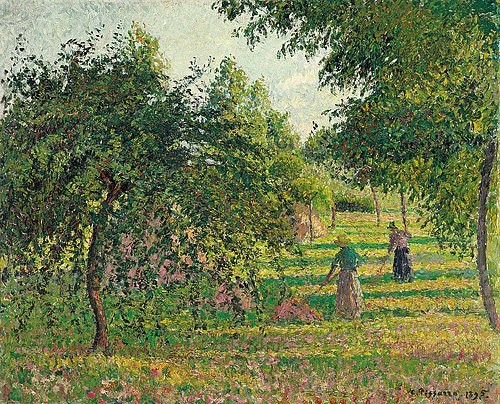 Camille Pissarro, Apfelbäume und Heuwender in Eragny (Pommiers et Faneuses, Eragny). 1895 (Pissarro,Camille,1830-1903,Christie's Images Ltd,Öl auf Leinwand,19. Jahrhundert,Impressionismus,Camille Pissarro,Eragny,Heu,Heumacher,Heuwender,Landwirtschaft,Landleben,auf dem Land,ländlich,Baum,Bäume,Apfelbaum,Apfelbäume,Obstgarten,draußen,grün,Frauen,)