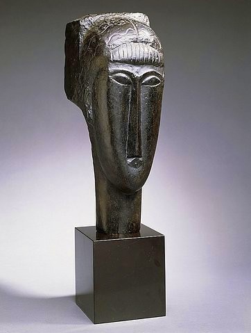 Amadeo Modigliani, Kopf einer Frau mit einem Pony (Tete de Femme a la Frange). Konzipiert 1912, später gegossen durch die Erben des Künstlers. Nr. 4 einer Edition von 5. (20. Jahrhundert,Skulptur,Copyright © Christie's Images Ltd / Photo © Christie's Images Ltd,mit schwarzer Patina,Bronze,Christie's Images Ltd,1884-1920,Modigliani,Amadeo,Amedeo Modigliani,plastik,kopf,frau,bronze,nase,gesicht,frau)