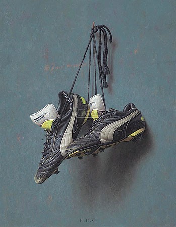 Eric De Vree, Portrait of my Childhood (Malerei, Schuhe, Fußballschuhe, abgetrage Schuhe, alte Schuhe, an den Nagel gehängt, Erinnerung, Kindheitserinnerung, Treppenhaus, bunt)