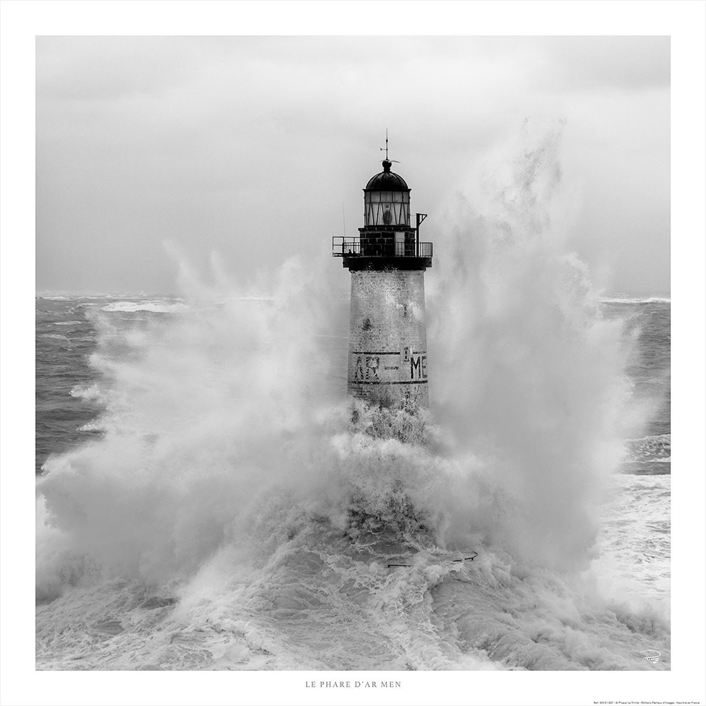 Philip Plisson, Le phare d'Ar-Men, L'enfer de l'enfer - Finistère - Bretagne (Leuchtturm, Meer, Brandung, Frankreich, Atlantik, Gischt, Meeresbrise, maritim, Fotokunst, Wohnzimmer, Badezimmer, Treppenhaus, schwarz/weiß)