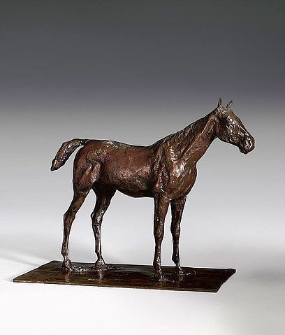 Edgar Degas, Stehendes Pferd (Cheval arrêté). Guss nach einem Wachsmodel von ca. 1865-81 (Skulptur,19. Jahrhundert,Bronze,mit brauner Patina,Degas,Edgar,1834-1917,Christie's Images Ltd,Edgar Degas,1881,1865,Tier,Pferd,Seitenansicht,Bronze,braune Patina,impressionistisch)