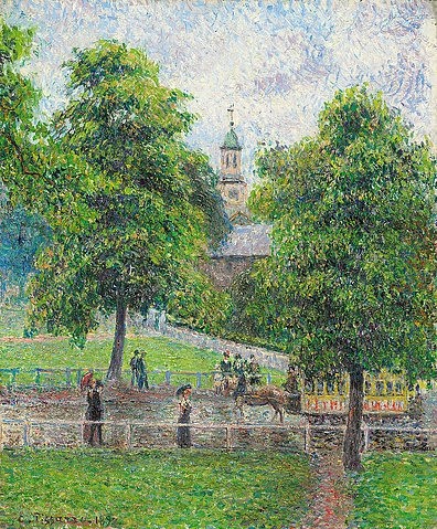 Camille Pissarro, Saint Anne's Church, Kew, London. 1892 (Pissarro,Camille,1830-1903,Christie's Images Ltd,Öl auf Leinwand,19. Jahrhundert,Impressionismus,Camille Pissarro,London,Kew Road,Pferde-Omnibus,Pferd,Omnibus,Bäume,Passanten,Fußgänger,grün,Kirchturm,Straße,Laub)