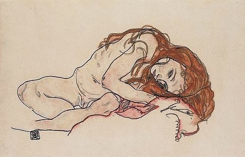 Egon Schiele, Kauerndes Mädchen mit gesenktem Kopf. 1918 (Schiele,Egon,1890-1918,Wien,Museum Leopold,Schwarze Kreide,20. Jahrhundert,Expressionismus,Aquarell,Gouache auf Papier,Egon Schiele,traurig,Mädchen,Frau,kauern,Akt,müde,gesenkter Kopf,langes Haar,langhaarig)