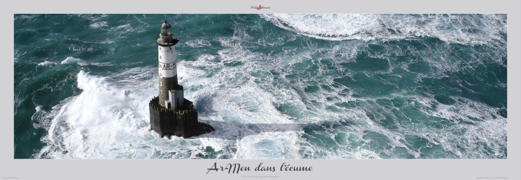 Philip Plisson, Le phare d'Ar-Men dans l'écume - Finistère - Bretagne (Leuchtturm, Meer, Brandung, Luftbild, Frankreich, Atlantik, Gischt, Meeresbrise, Fotokunst, Wohnzimmer, Badezimmer, Treppenhaus, bunt)