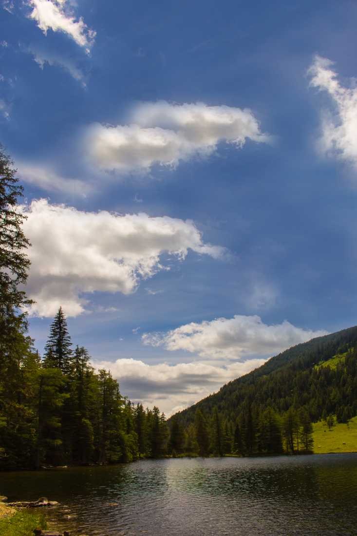 Conny Krakowski, See mit Wolken (Berge, Berglandschaft, Alpen, Alpenpanorma, alpin,alm, Hochalm, Sonne,Bergsee,  Fotografie)
