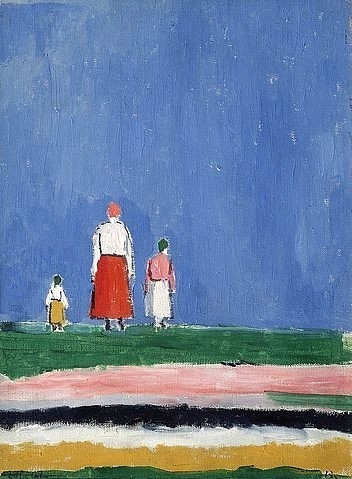 Kasimir Malewitsch, Drei Figuren. Ca. 1913-1928. (20. Jahrhundert,Russische Avantgarde,Privatbesitz,Öl auf Leinwand,1878-1935,Malewitsch,Kasimir,kasimir malewitsch,  Sewerinowitsch, russisch,menschen,abstraktion,frau,kinder,feld,landschaft,blauer himmel)