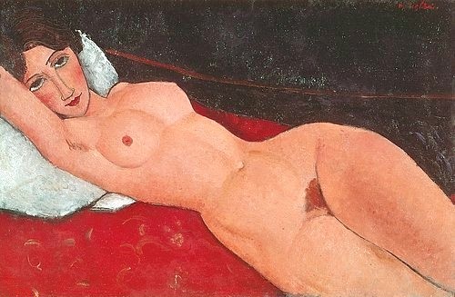 Amadeo Modigliani, Liegender Frauenakt auf weißem Kissen. Um 1917 (Stuttgart,Staatsgalerie,Modigliani,Amadeo,1884-1920,Öl auf Leinwand,20. Jahrhundert,Modigliani, Amedeo,Frau,Akt,Taille,liegen,weißes Kissen,nackt,erotisch,Achselhaare,Scham,weiblich,rot,arm hinter dem Kopf,überlängt,Hüfte)