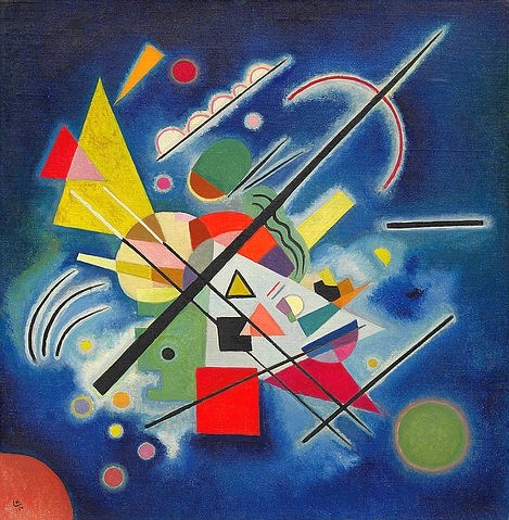 Wassily Kandinsky, Blaues Bild. 1924 (Klassische Moderne, Malerei, abstrakte Kunst, geometrische Formen, abstrakte Muster, Linien, Kreise, Dreiecke, Bögen, Wohnzimmer, Büro, Arztpraxis, Wunschgröße, bunt)