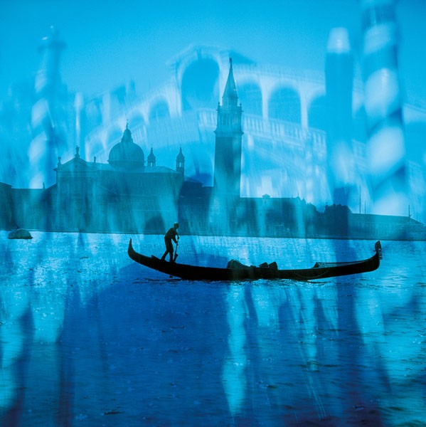 Gerd Weissing, BLUE VENICE (Venedig, Gondel, Rialto, Brücke, Palazzi, San Giorgio, Lagune,  Wohnzimmer, Treppenhaus, Büro, moderne Fotokunst, Wunschgröße, blau)