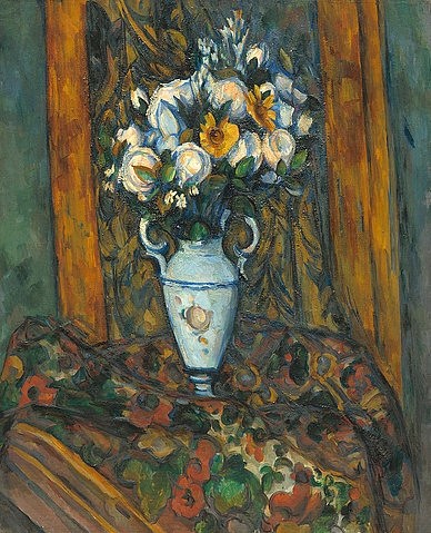 Paul Cézanne, Vase mit Blumen. 1900/03 (Stillleben, Blumen, Tischdecke, Blumenstrauß, Vase, Henkelvase,   Klassiker, Post-Impressionismus, Wunschgröße, Wohnzimmer)