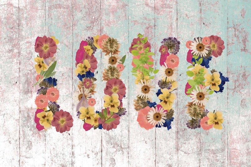 Victoria Brown, LOVE WITH FLOWERS (Liebe, Liebeserklärung, Valentinstag, love, Blumen, Holzpanel, vintage,  Inspiration,  Wunschgröße, Treppenhaus, Jugedzimmer, bunt)