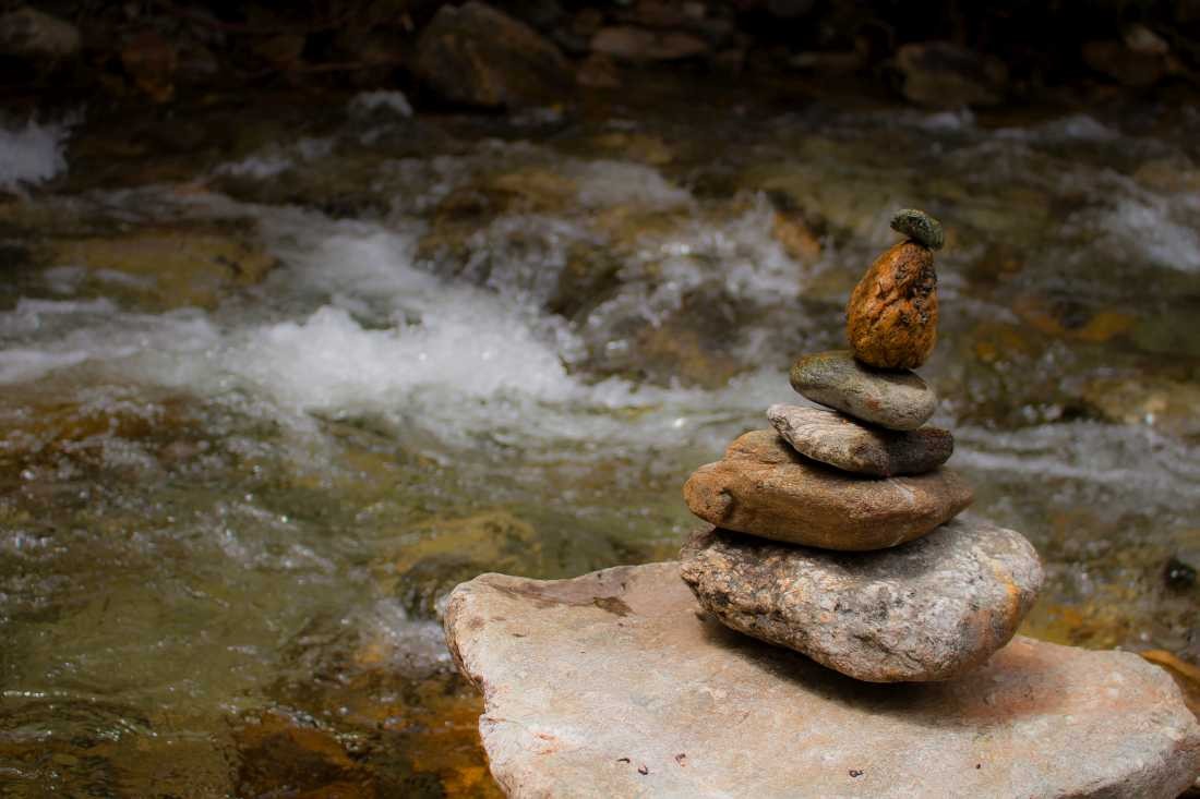 Conny Krakowski, Nur ein Moment (Steine, Zen, Steinmännchen,neues Leben, Planze, Fluss, Wasser, Natur, Kraft, Urwüchsigkeit, Ruhe, Stille, Conny, Krakowski, Fotografie,)