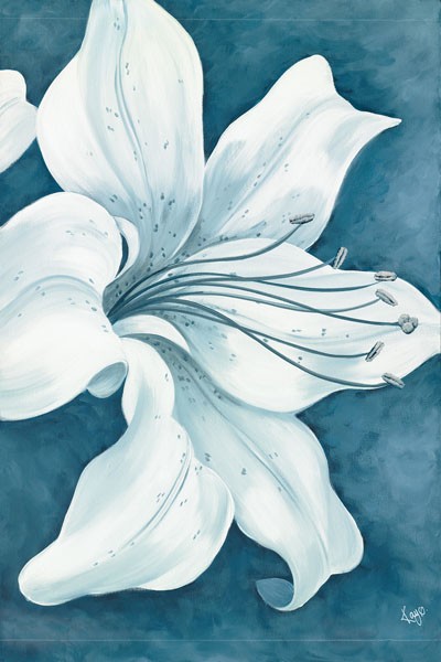 Kaye Lake, WISTFUL LILY II (Blumen, Blüten, Lilien, Natur, Botanik, Treppenhaus, Wohnzimmer, Malerei, Zeitgenössisch, Wunschgröße, weiß / blau)