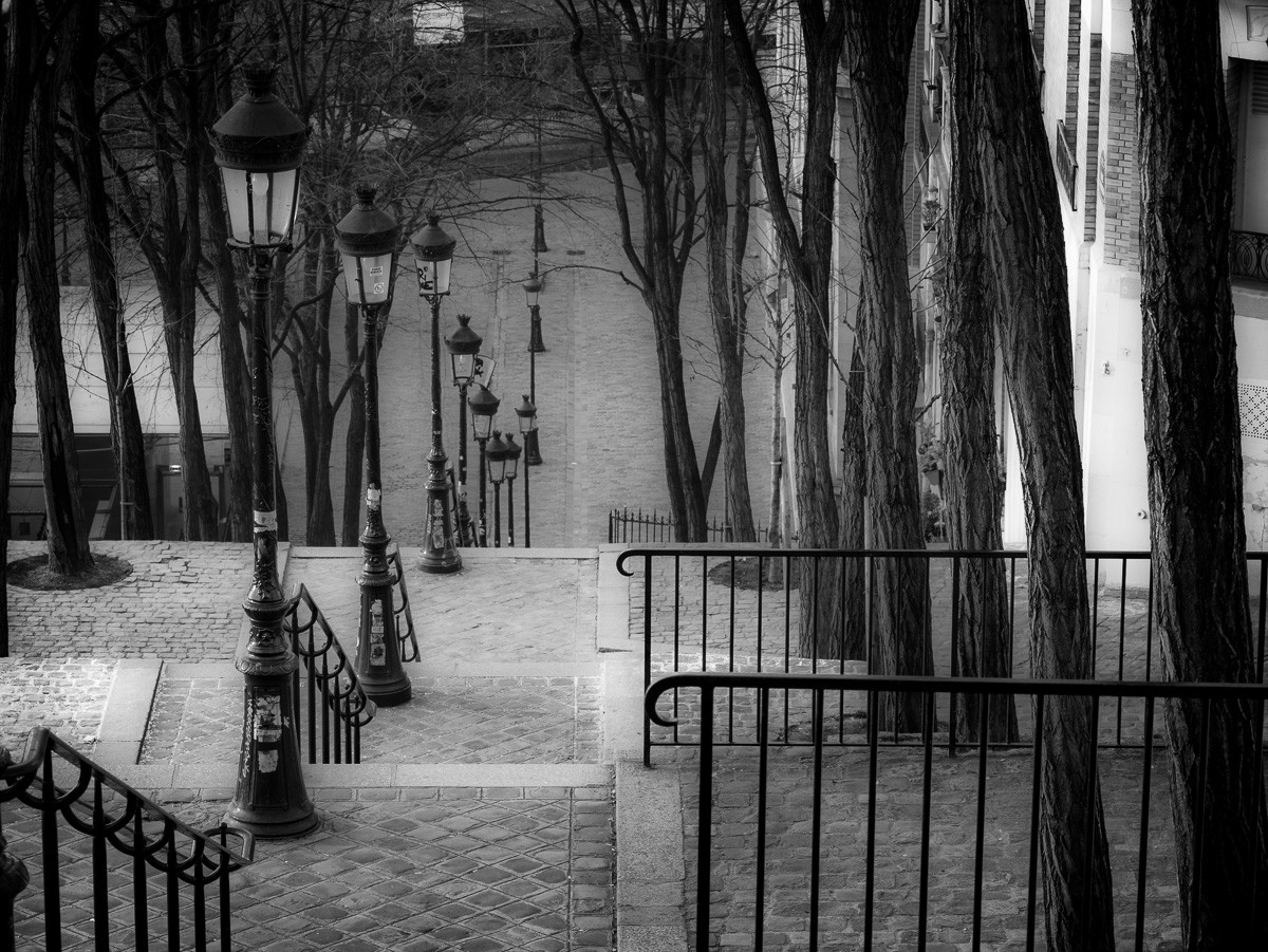 Konfiguration benutzen (Treppe, Laternen, Montmatre, Paris, Nostalgie, Fotografie, Fotokunst, Wunschgröße, Wohnzimmer, Treppenhaus, schwarz/weiß)