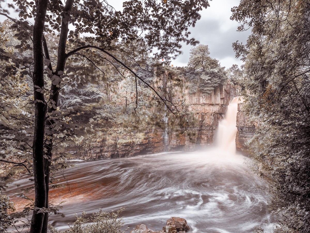 Konfiguration benutzen (Landschaft, Felsen, Bäume, Wasserfall, England, Fotokunst, Wunschgröße, Wohnzimmer, Treppenhaus,)