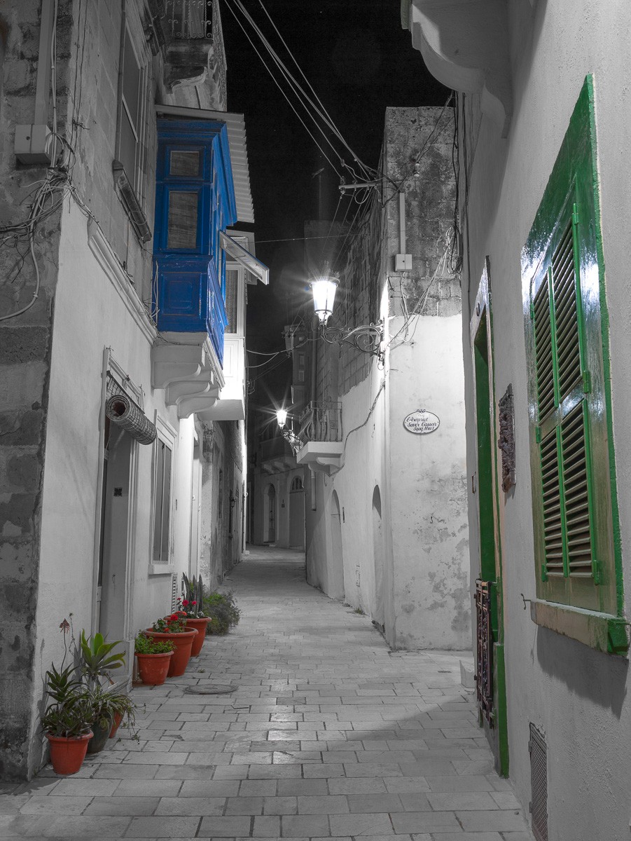 Konfiguration benutzen (Straße, Gasse, Architektur, historisch, Altstadt, Abendszene, Colorspot, Wunschgröße, Fotokunst, Wohnzimmer, Treppenhaus, schwarz/weiß/grün/blau)