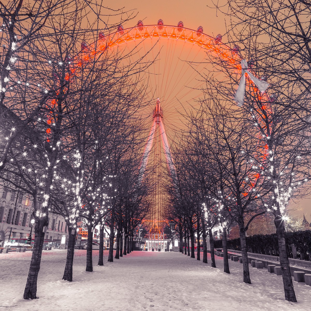 Konfiguration benutzen (Stadt, Metropole, London, Karusell, Riesenrad, Blickachse, Straße, Winter, Schnee, Beleuchtung, Wahrzeichen, Wunschgröße, Fotokunst,  Wohnzimmer, Treppenhaus, bunt)