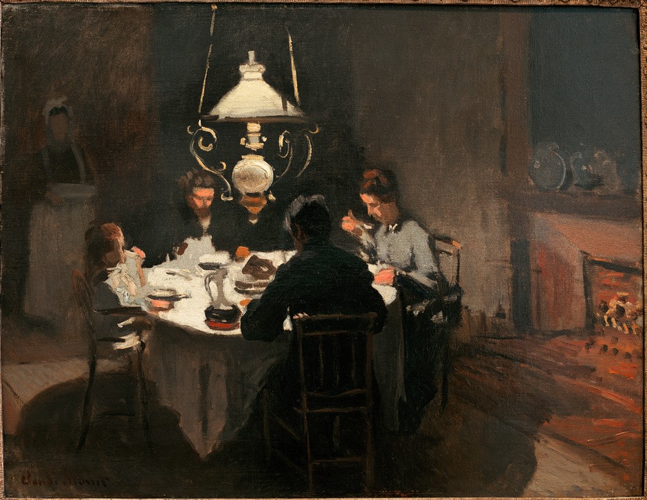 Claude Monet, Le Dîner (Das Abendessen) (Abendessen,Besuch,Dienstboten,Essen Und Trinken,Familie,Licht Und Beleuchtung,Petroleumlampe,Tafelsitten,Wohnung,Impressionismus,Genussmittel,Nahrungsmittel,Lampe,Speisezimmer,Tischtuch,Kinderstuhl,Französische Kunst,Dienstmädchen,Familienleben,Kamin,Esse)