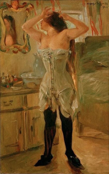 Lovis Corinth, Im Korsett (Körperpflege,Damenmode,Deutsche Kunst,Mieder,Morgentoilette,Schlafzimmer,Unterwäsche (Damen),Tageszeiten,Morgen,Impressionismus,Künstlerfrau,Korsett,Intimsphäre,Waschtisch,Haarekämmen)