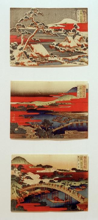 Katsushika Hokusai, Schnee, Mond und Blumen in schönen Landschaften (Baumblüte,Boot,Brücke,Jahreszeiten,Kirsche,Kunst,Landschaft,Mond,Winter,Tageszeiten,Japanische Kunst,Schnee,Frühling,Fluss,Baum,Holzbrücke,Ansicht,Kirschbaum,Blüte,Kirschblüte,Sakura (Botanik),Signatur)