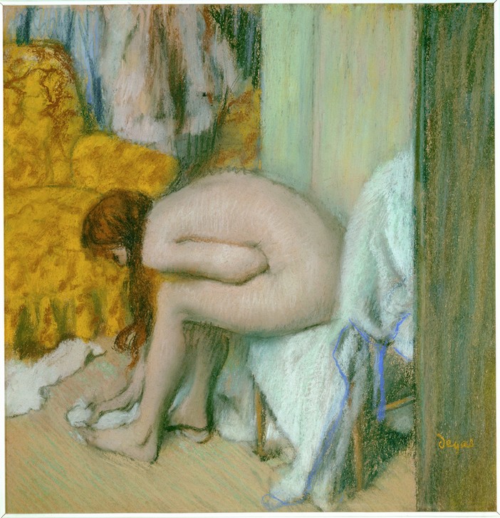 Edgar Degas, Femme à la toilette, essuyant son pied guache (Körperpflege,Bad,Frau,Kunst,Mädchen,Impressionismus,Akt,Portrait,Französische Kunst,Hygiene,Frauenleben,Abtrocknen,Kopf,Sitzen,Badetuch)