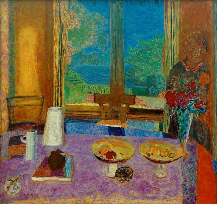 Pierre Bonnard, Grande Salle à manger sur le jardin (Architektur,Fenster,Frau,Kunst,Obst,Wohnung,Impressionismus,Tisch,Hausgarten,Speisezimmer,Blumenstrauss,Interieur,Vase,Französische Kunst,Obstschale,Nabis,Garten)