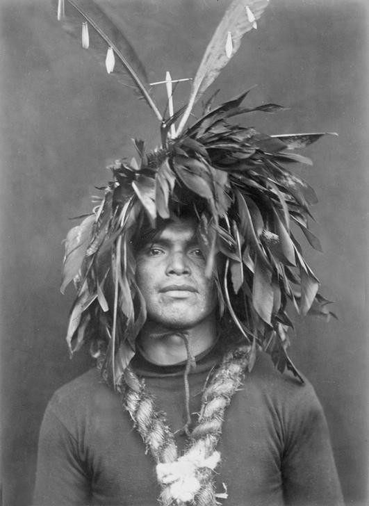 Edward S. Curtis, Unbekannt (MANN, VÖLKERKUNDE, INDIANER, PORTRAIT, KOPFSCHMUCK, KRIEGER, FEDERSCHMUCK, COWICHAN)