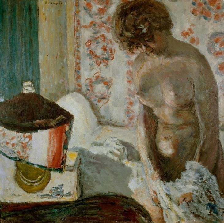 Pierre Bonnard, Nu à la lampe (Frau,Kunst,Licht Und Beleuchtung,Impressionismus,Akt,Lampe,Interieur,Französische Kunst,Licht,Entkleiden,Nachttischlampe,Nabis)