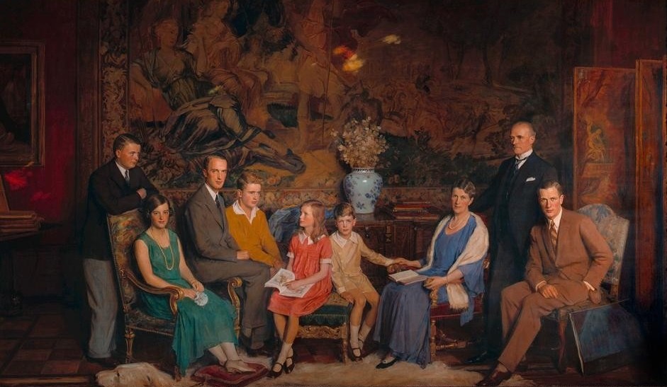 George Simon Harcourt, Gustav Krupp v. B. u. H. Familienbild (Damenmode,Eltern Mit Kind,Familie,Geschichte,Gruppenbild,Herrenmode,Industrie,Kindermode,Mode,Rüstungsindustrie,Schmuck,Realismus,Portrait,Perlenkette,Bürgertum,Englische Kunst,Krupp-Werke,Person,Rüstung (Kriegsvorbereitung))