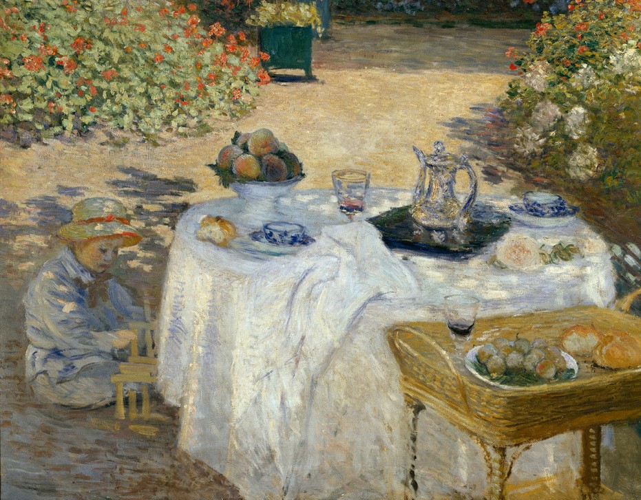 Claude Monet, Le Déjeuner (Botanik,Essgeschirr,Kaffee,Kind,Künstlerleben,Obst,Park,Picknick,Spiel,Tafelsitten,Tageszeiten,Impressionismus,Frühstück,Schatten,Gartenmöbel,Hausgarten,Mittagessen,Tischtuch,Künstlerhaus (Wohnhaus),Französische Kunst,Harmonie,Bauklötze,Menschen Im Garten)