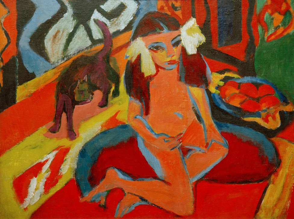 Ernst Ludwig Kirchner, Mädchen mit Katze, Fränzi (Deutsche Kunst,Katze (Tier),Kind,Kunst,Mädchen,Akt,Portrait,Expressionismus,Interieur,Kind Und Tier,Die Brücke,Haarschleife,Tier,Sitzen,Privatsammlung,Ganzfigurig,Braune Haare,Frisur)