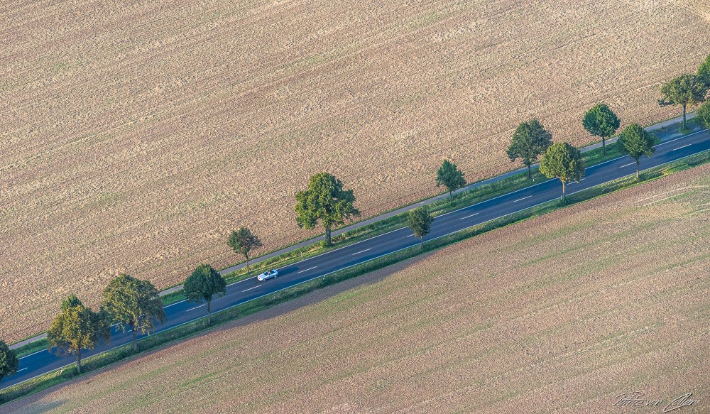 Konfiguration benutzen (Luftbild, Vogelsperspektive, Straße, Felder, Landstraße, Wunschgröße, Treppenhaus, Wohnzimmer, Fotografie,)