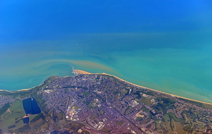 Hady Khandani, GEO ART - FOLKESTONE WITH EUROTUNNEL STATION - SOUTH EAST ENGLAND (Hady Khandani, GEO ART - FOLKESTONE WITH EUROTUNNEL STATION - SOUTH EAST ENGLAND)