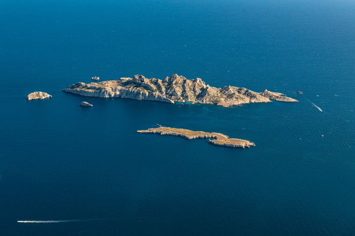 Konfiguration benutzen (HADYPHOTO, Meer,Insel, naturschutzgebiet, Archipel, Küstenstadt, Frankreich, Insel, Landschaft, Landschaftsfotografie, Fotografie, Büro, Wohnzimmer, Luftaufnahmen, Vogelperspektive, Wunschgröße, bunt)