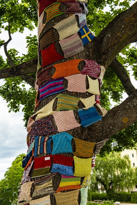 Konfiguration benutzen (Baum, Baumstamm, Flicken, Patchwork, eingewickelt, Schweden, Wunschgröße, Fotografie, Treppenhaus, Wohnzimmer, bunt)